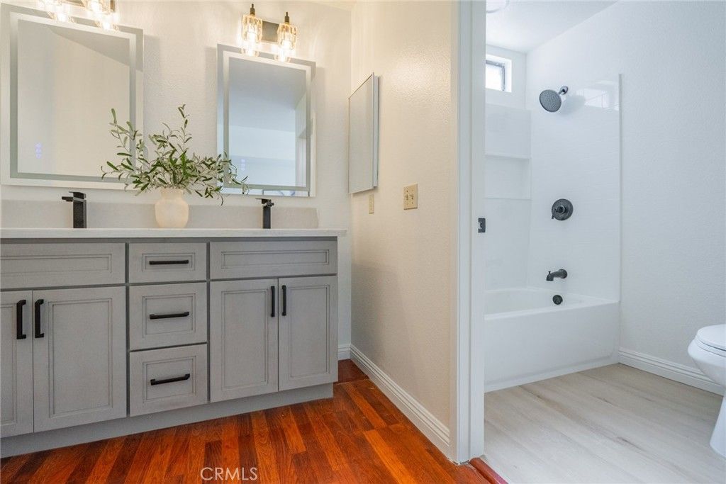 Image 14 of property listing at 3050 La Paz Ln C, Diamond Bar, CA 91765