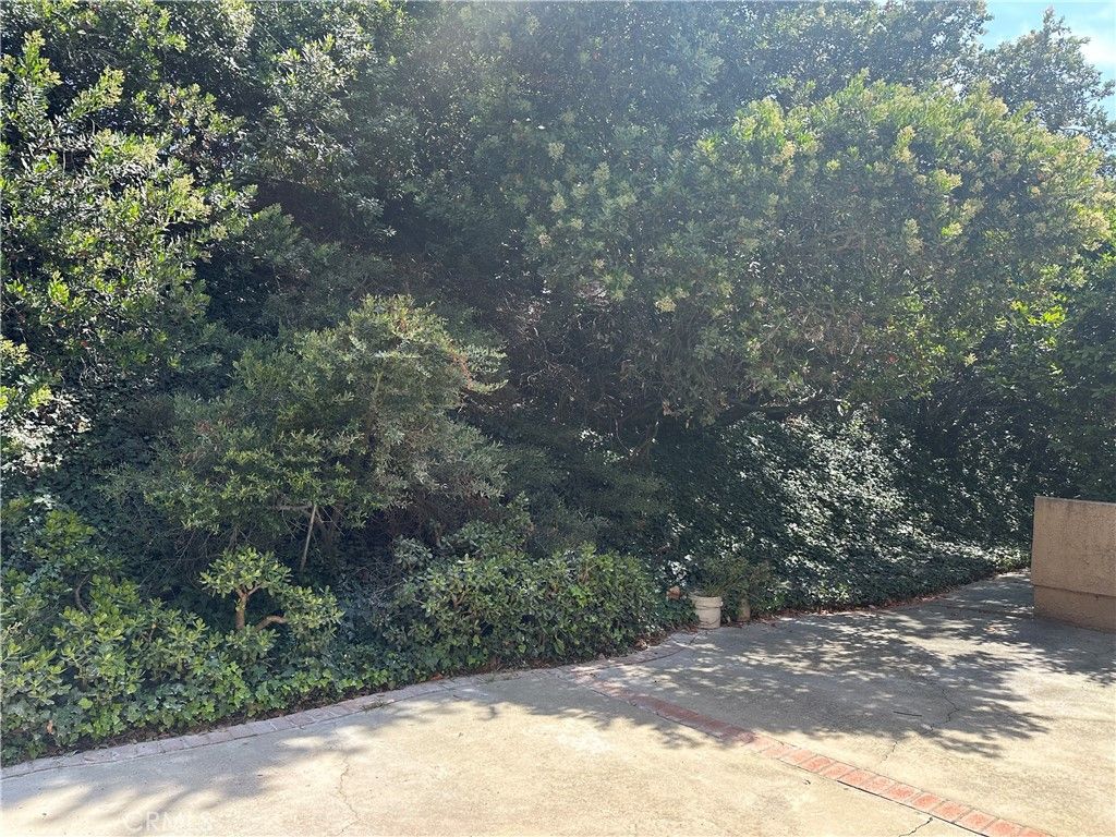 Image 16 of property listing at 3050 La Paz Ln C, Diamond Bar, CA 91765