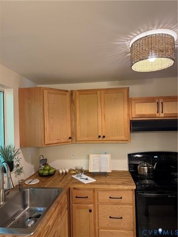 13325 Thornridge Ln, Chesterfield, VA 23112