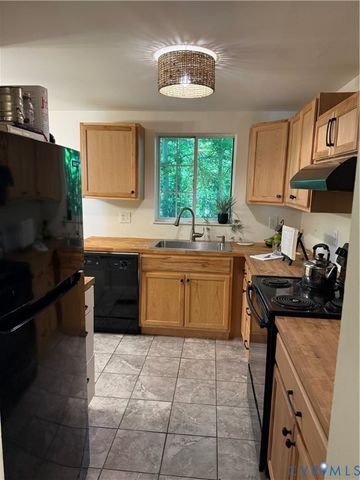 13325 Thornridge Ln, Chesterfield, VA 23112