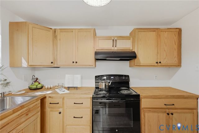 13325 Thornridge Ln, Chesterfield, VA 23112