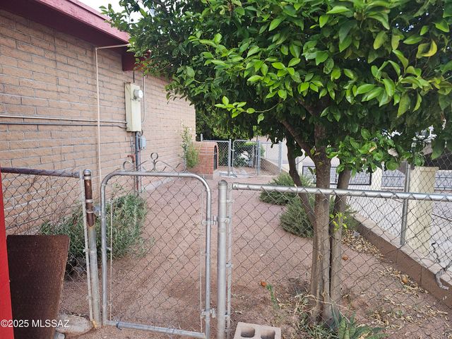 2337 N Calle Santa Ana, Nogales, AZ 85621