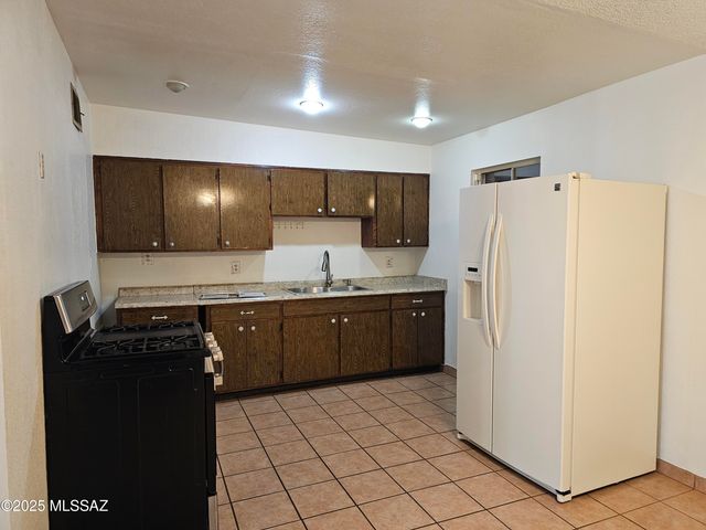 2337 N Calle Santa Ana, Nogales, AZ 85621