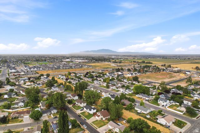 34 S 1600 W, West Point, UT 84015