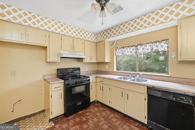 3754 Manchester Drive, Lawrenceville, GA 30044