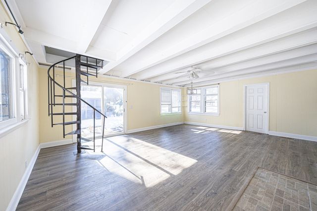 7 West St, Melrose, MA 02176