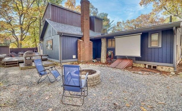 7 West St, Melrose, MA 02176