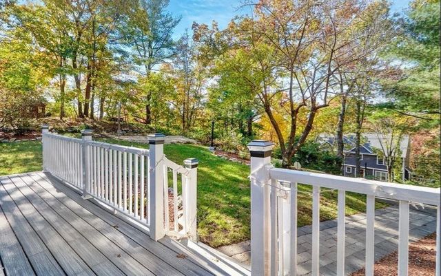 7 West St, Melrose, MA 02176