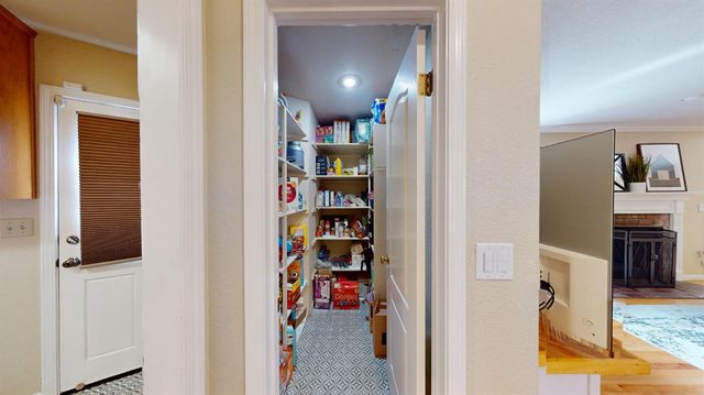 3705 Vondel, Modesto, CA 95356