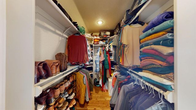 3705 Vondel, Modesto, CA 95356