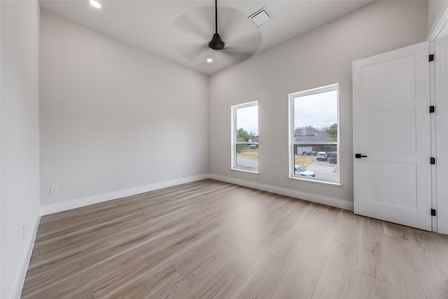 4581 N Shore Drive, The Colony, TX 75056