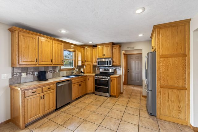 3652 E Farm Road 48, Fair Grove, MO 65648