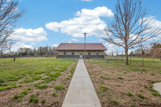 3652 E Farm Road 48, Fair Grove, MO 65648