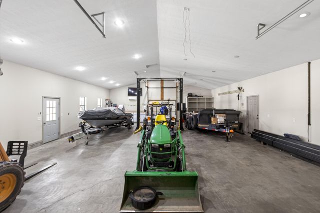 3652 E Farm Road 48, Fair Grove, MO 65648