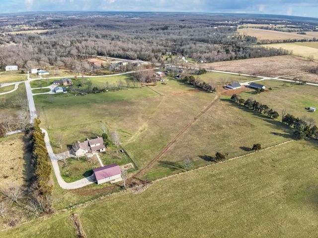 3652 E Farm Road 48, Fair Grove, MO 65648