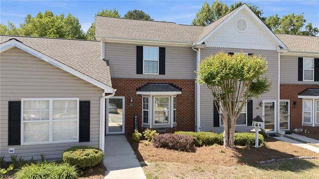 302 Carrington Lane, Thomasville, NC 27360