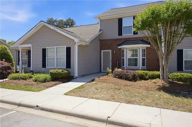 302 Carrington Lane, Thomasville, NC 27360