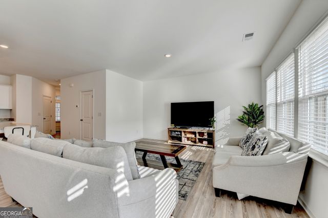 1946 Frisco Way, Suwanee, GA 30024