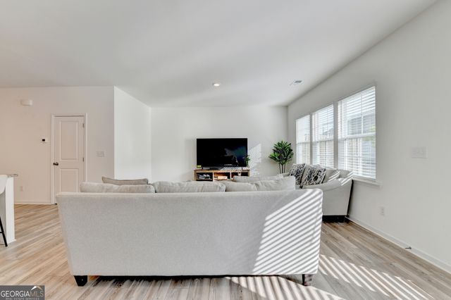 1946 Frisco Way, Suwanee, GA 30024
