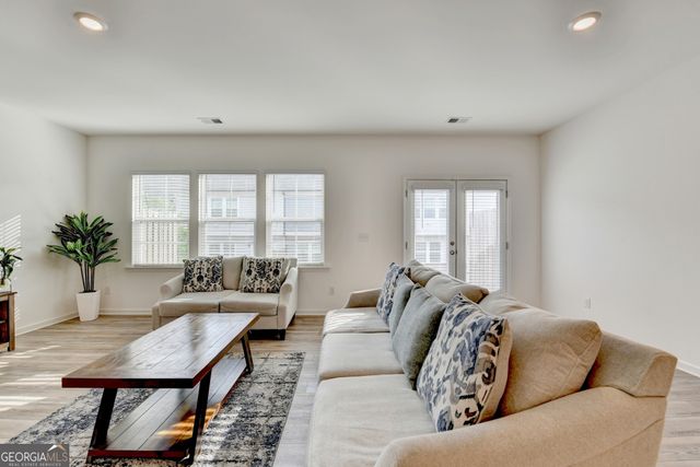 1946 Frisco Way, Suwanee, GA 30024