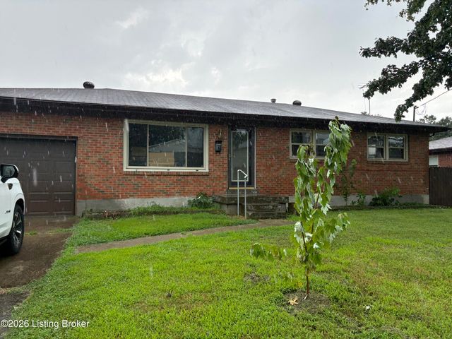 6709 Falling Star Dr, Louisville, KY 40272