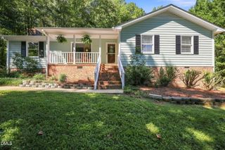 7825 Country Knoll Road, Bahama, NC 27503
