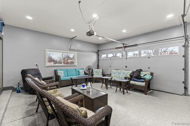 26611 Cecile Street, Dearborn Heights, MI 48127