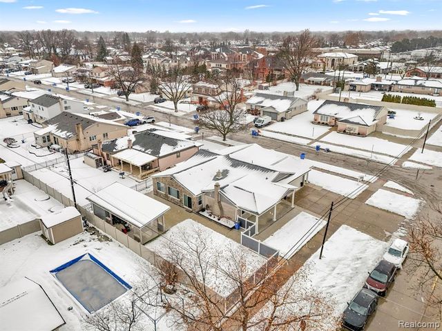 26611 Cecile Street, Dearborn Heights, MI 48127