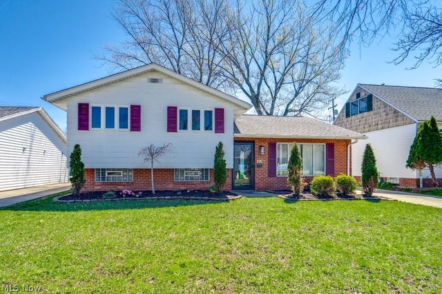 26288 Aaron Drive, Euclid, OH 44132