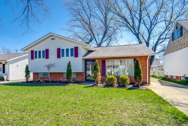 26288 Aaron Drive, Euclid, OH 44132