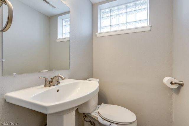 26288 Aaron Drive, Euclid, OH 44132