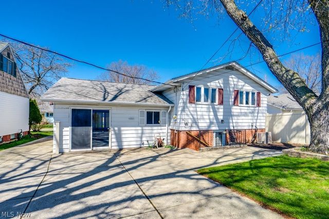 26288 Aaron Drive, Euclid, OH 44132