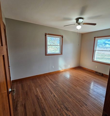 4696 PALMERSTONE Boulevard, Rockford, IL 61102