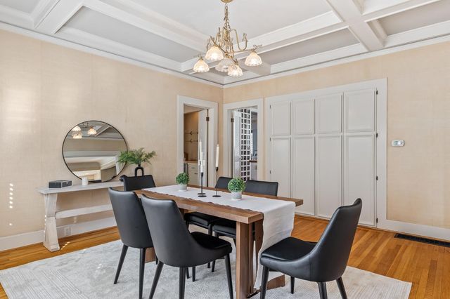 1735 N Hunter St, Stockton, CA 95204