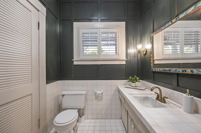 1735 N Hunter St, Stockton, CA 95204