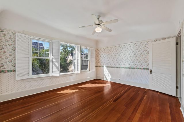 1735 N Hunter St, Stockton, CA 95204