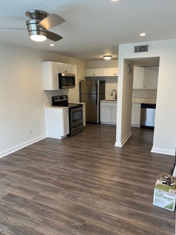 2902 Douglas 211, Dallas, TX 75219