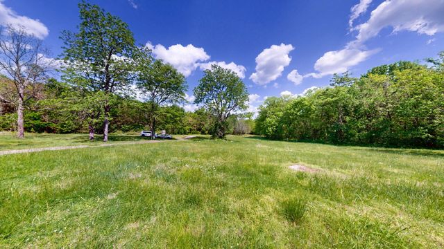 2517 Patton Hollow Rd, Watertown, TN 37184