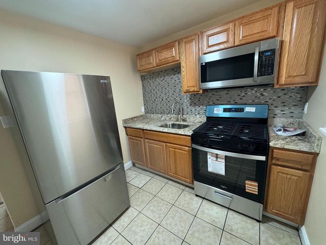 5855 BELMAR ST, Philadelphia, PA 19143