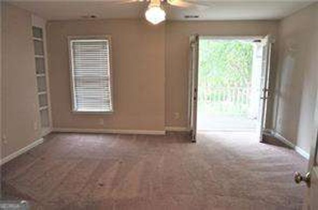 4372 Paces Point Circle SE, Smyrna, GA 30080