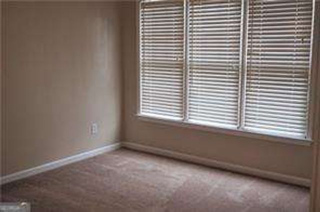 4372 Paces Point Circle SE, Smyrna, GA 30080