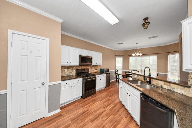 29110 Forest Hill Drive, Magnolia, TX 77355