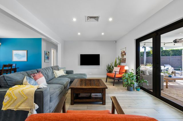 310 Orange Way, West Palm Beach, FL 33405