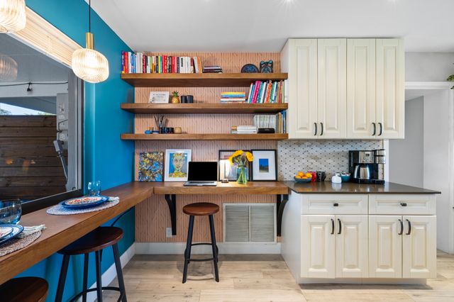 310 Orange Way, West Palm Beach, FL 33405