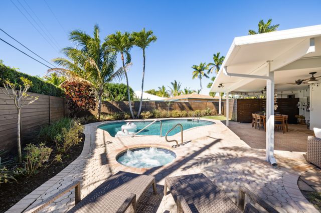 310 Orange Way, West Palm Beach, FL 33405