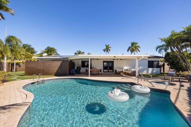 310 Orange Way, West Palm Beach, FL 33405