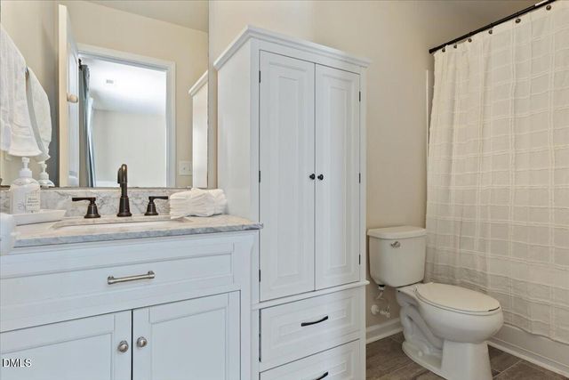 100 Stratford Lakes Drive 384, Durham, NC 27713