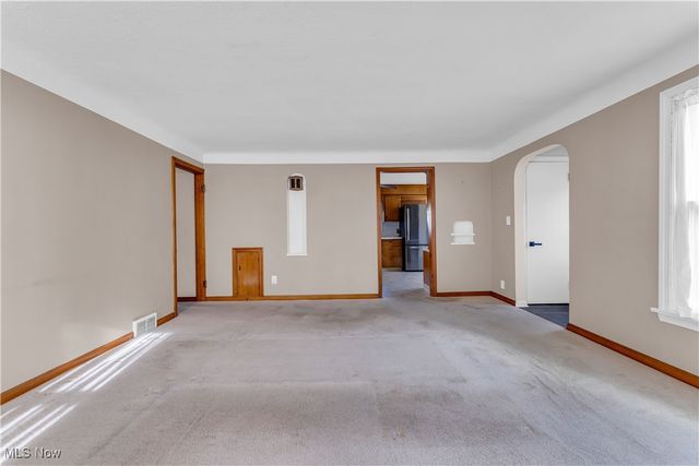 15861 Glenridge Avenue, Middleburg Heights, OH 44130