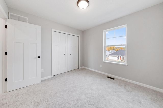 6726 Wildflower Way, Minnetrista, MN 55331