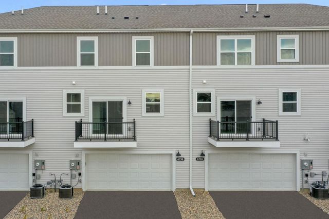 6726 Wildflower Way, Minnetrista, MN 55331
